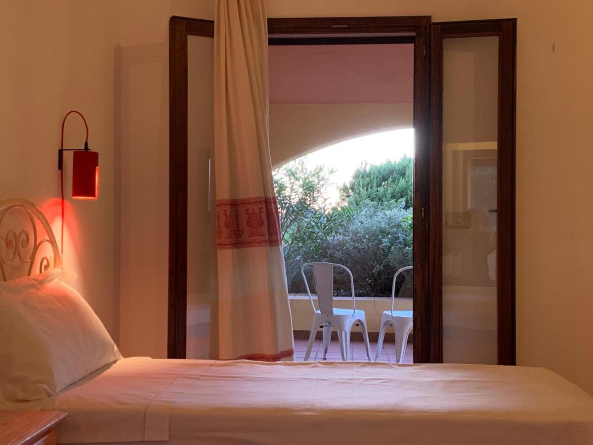 Godo Beach Hotel Baja Sardinia Exterior photo