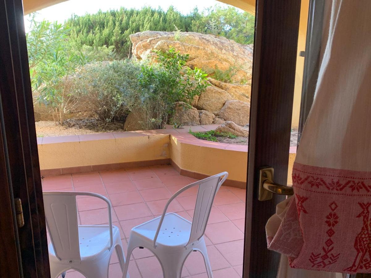 Godo Beach Hotel Baja Sardinia Exterior photo
