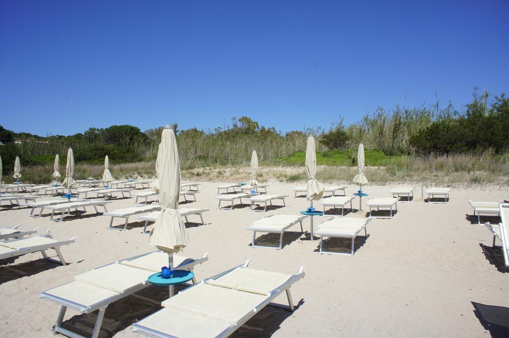 Godo Beach Hotel Baja Sardinia Exterior photo